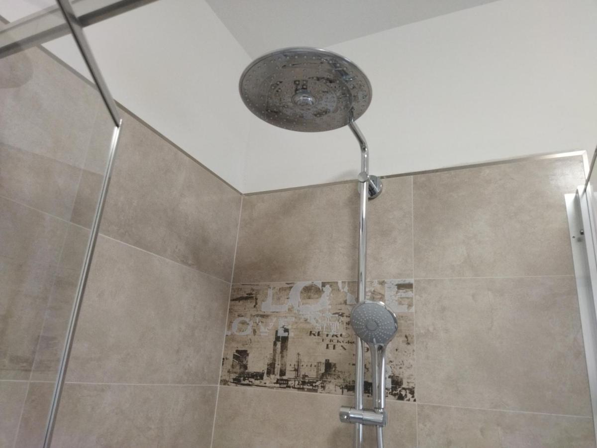Lakefront Home Residenza Il Gallo In Riva Al Lago Pisogne Εξωτερικό φωτογραφία